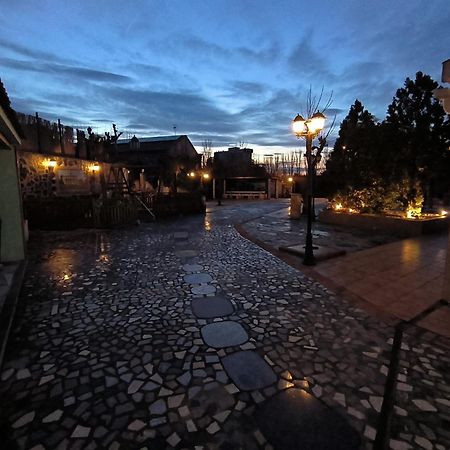Apartamento En Zaragoza3 Экстерьер фото