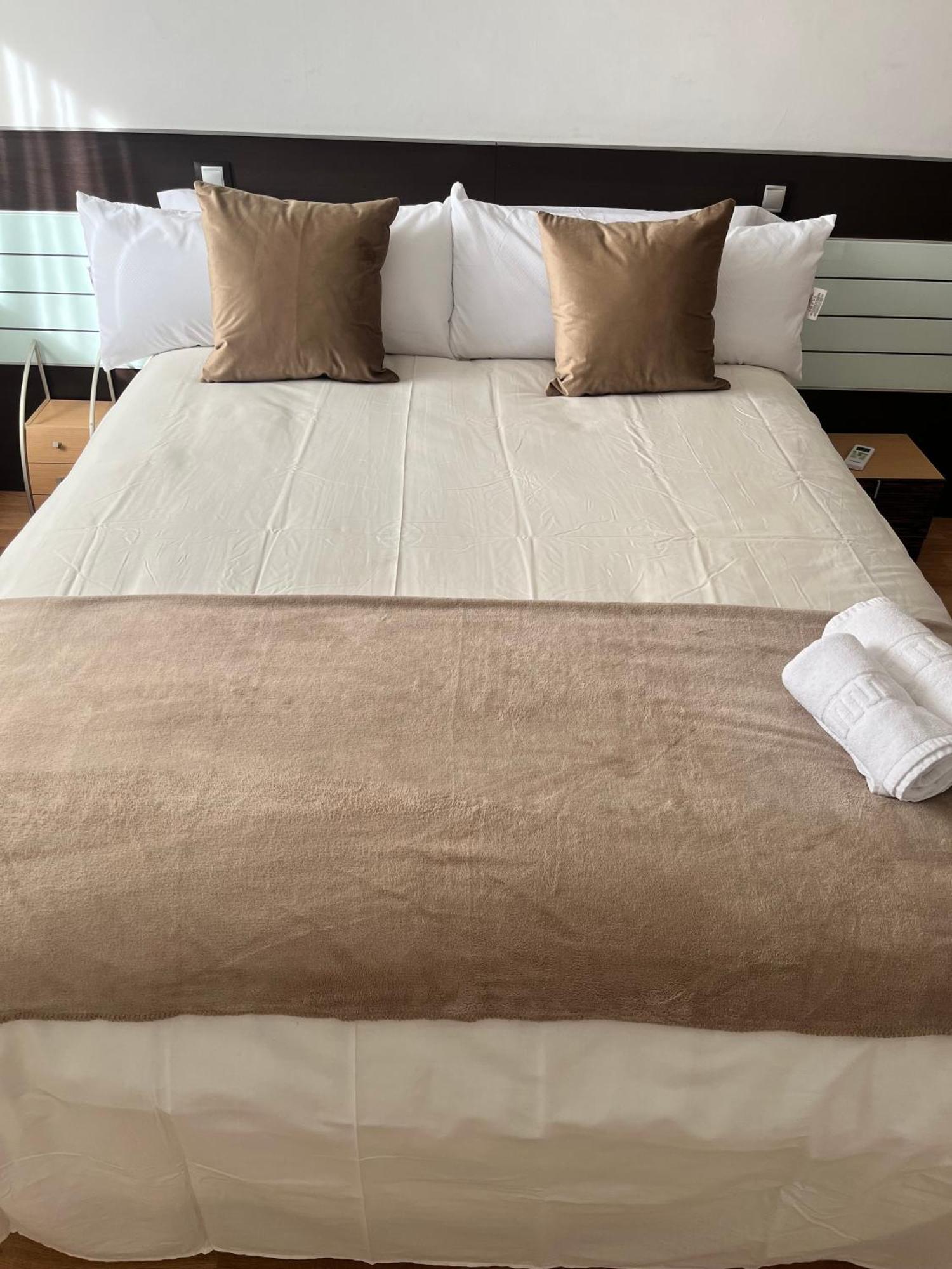 Apartamento En Zaragoza3 Экстерьер фото